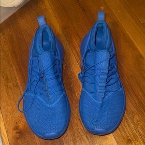 Nike Men's Vibrant Blue Athletic Shoes